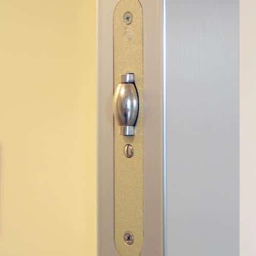 Roller Latch Popup Image